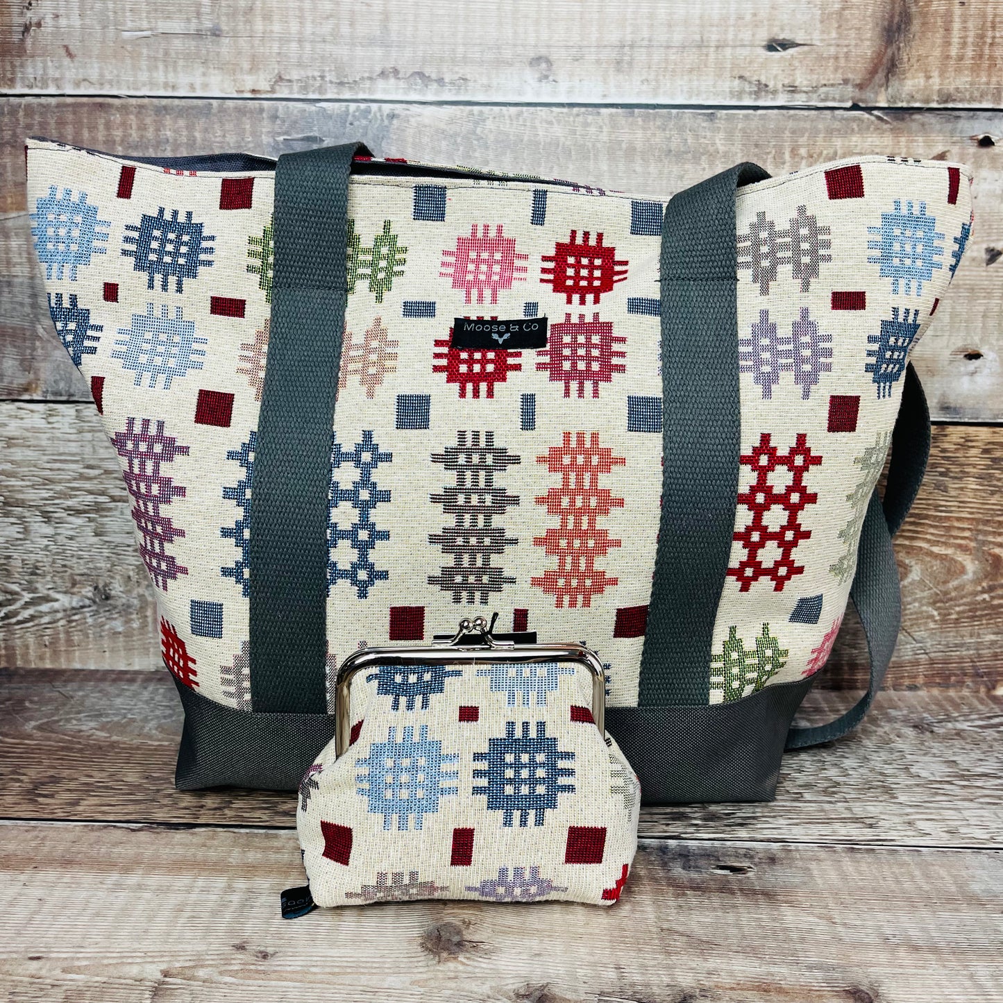 Cream Tapestry Purse
