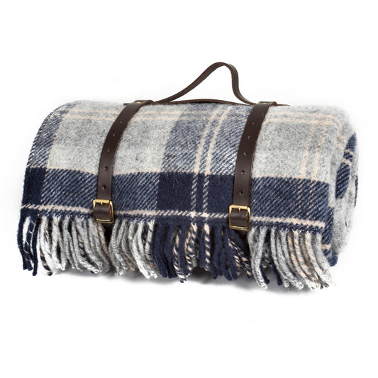 Tartan Polo Navy Bannockbane Picnic Rug By Tweedmill