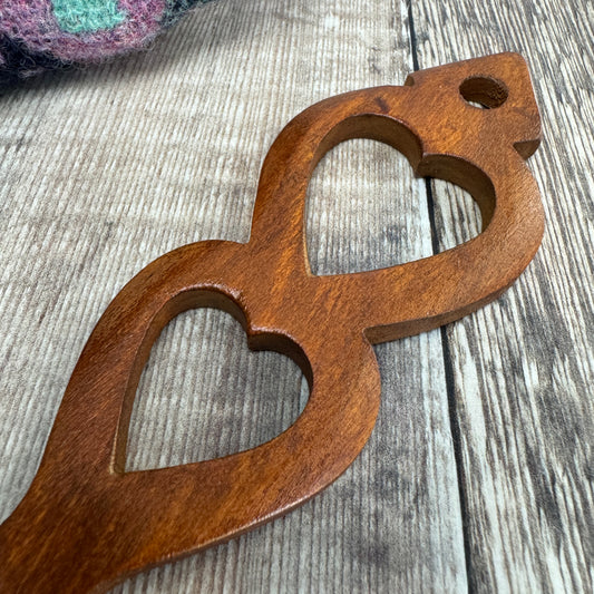 Double Heart Lovespoon, Medium - Medium Tone