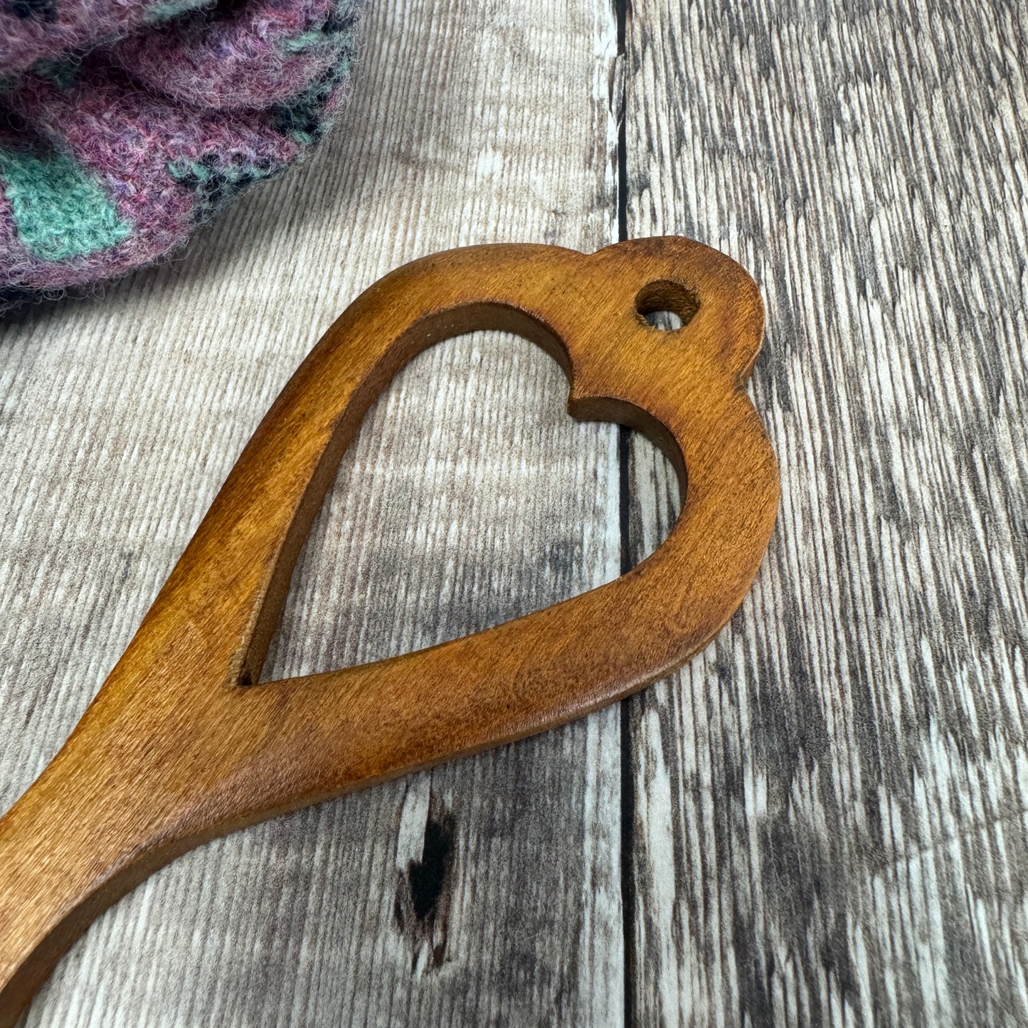 Lovespoon Heart, Medium - Medium Tone