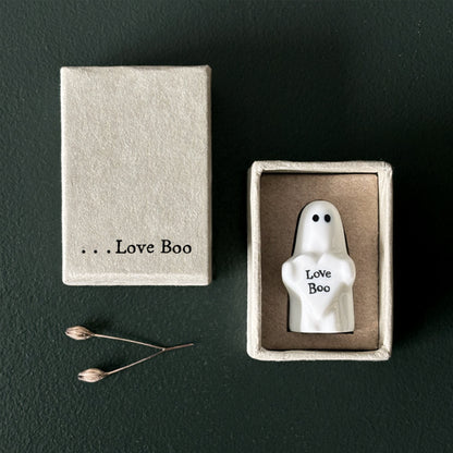 Standing Ghost 'Love Boo'