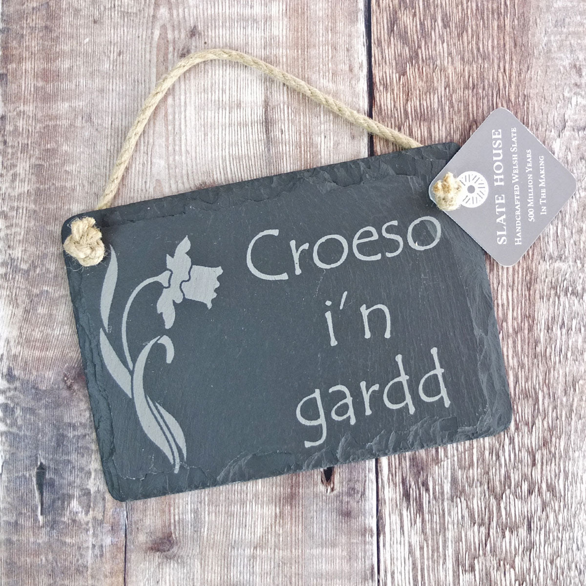 Croeso i'n Gardd Slate Hanging Medium By Slate House