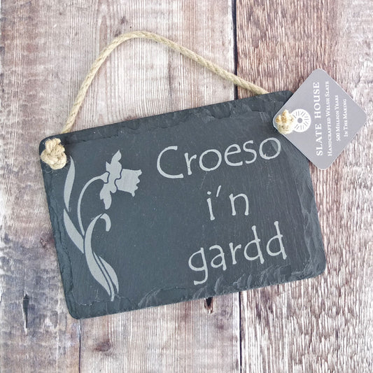 Croeso i'n Gardd Slate Hanging Medium By Slate House