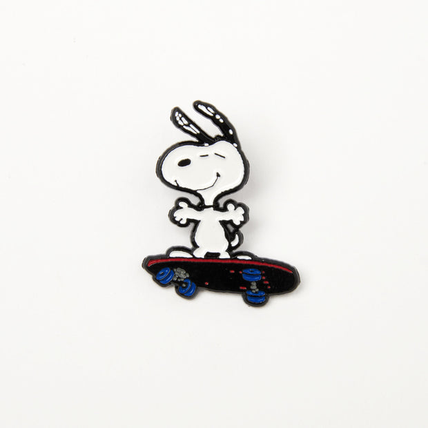 Peanuts Snoopy Skateboard Pin