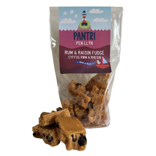 Pantri Pen Llyn Rum and Raisin Fudge