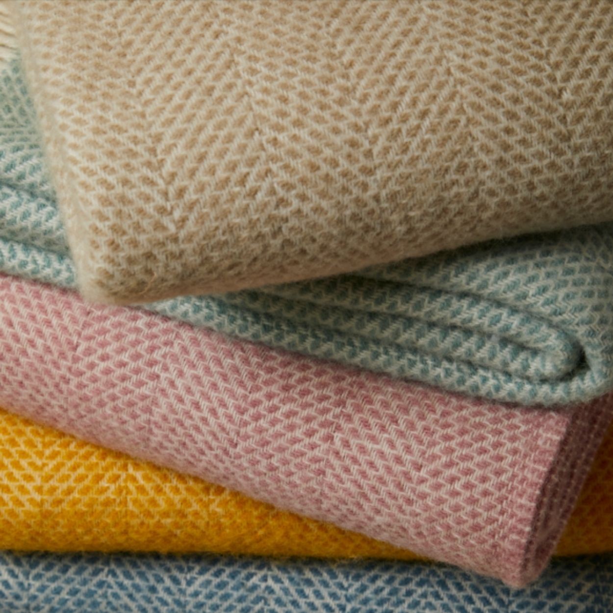 Beehive Yellow Throw By Tweedmill