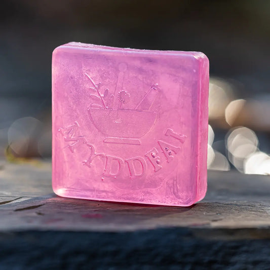 Soap 'Cariad' Love
