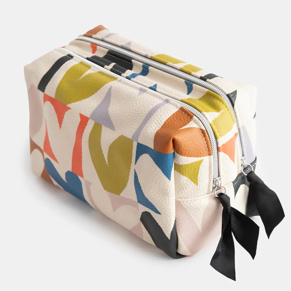 Multi Checkmate Heart Large Travel Washbag