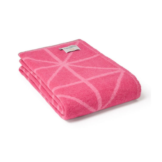 Jacquard Geometric Throw Pink By Tweedmill
