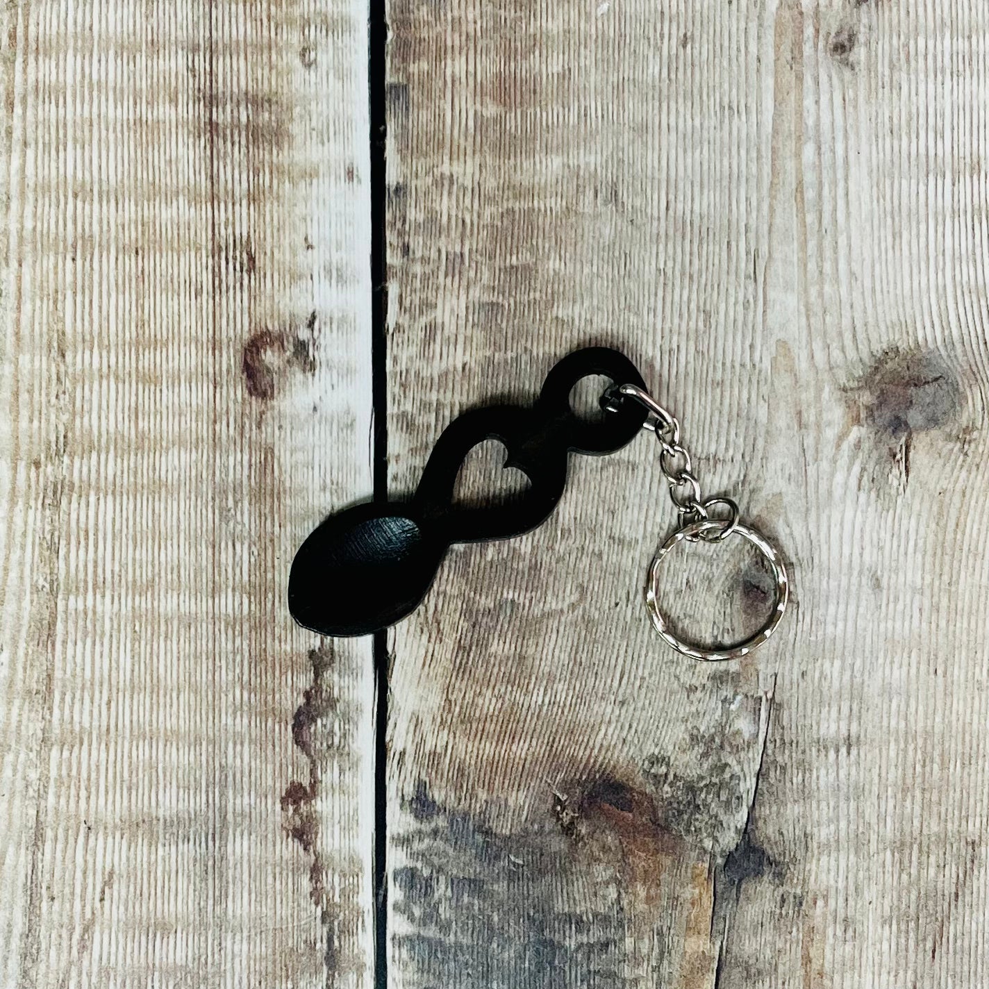 Lovespoon Keyring - Dark Tone
