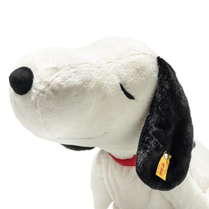 Snoopy Lying Down By Steiff
