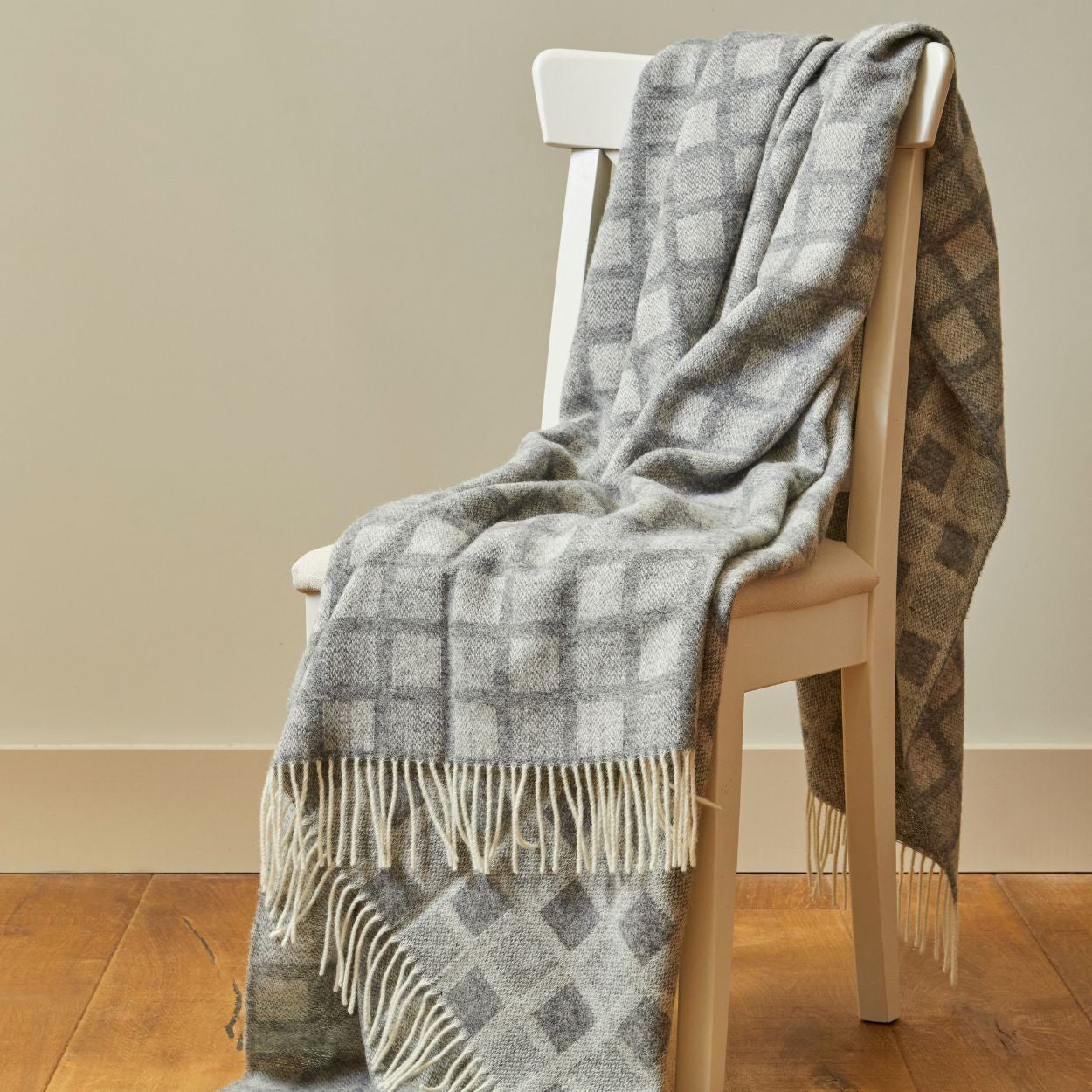 Dove Manhattan Throw By Tweedill