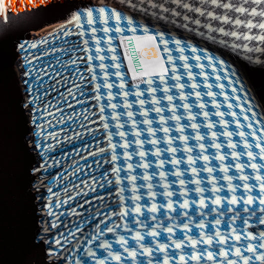 Ink Houndstooth Throw by Tweedmill