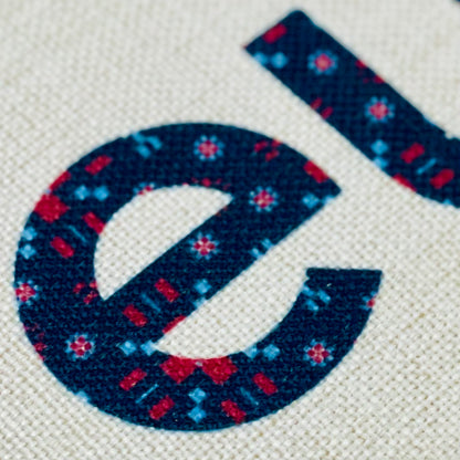 Teulu Cushion