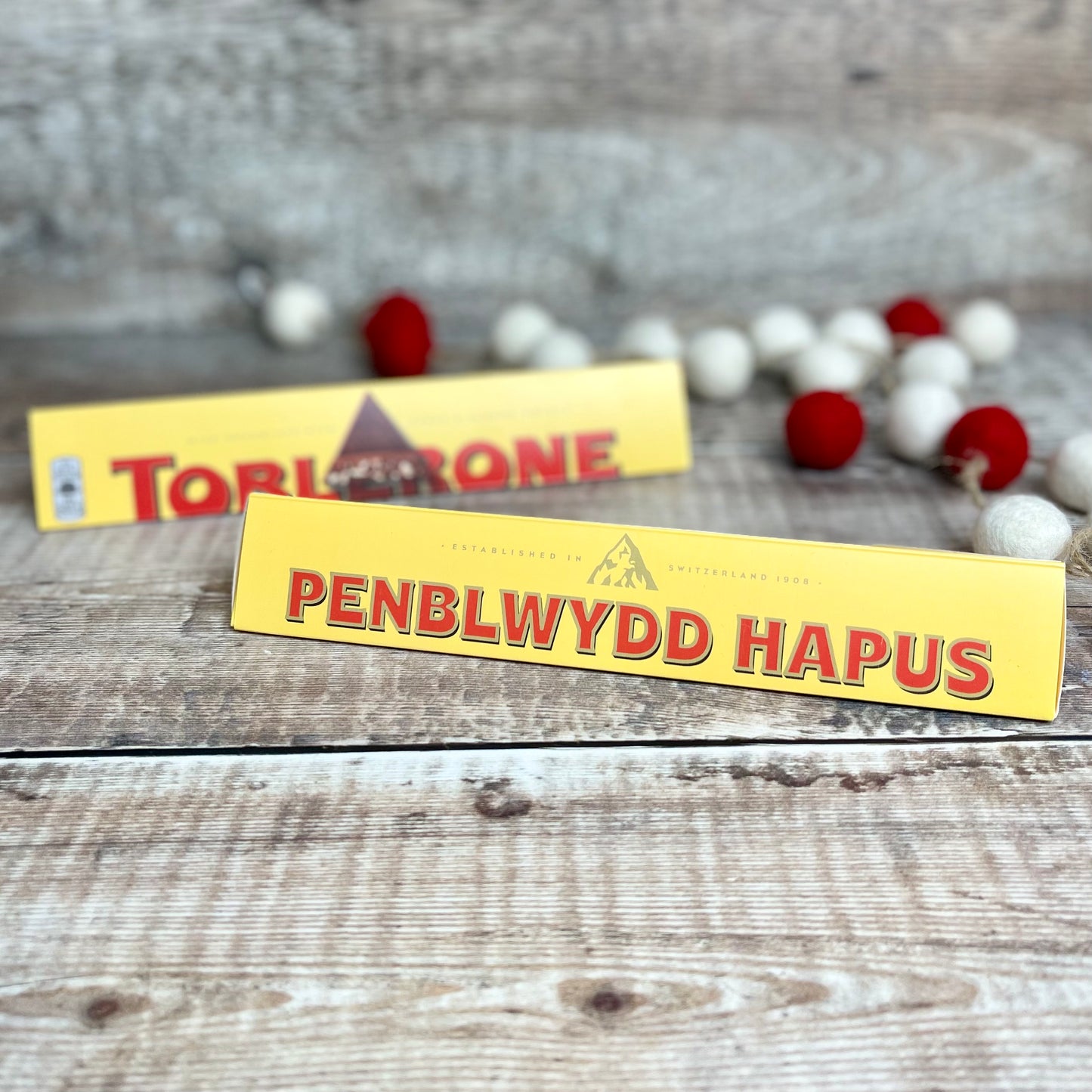 Penblwydd Hapus Toblerone