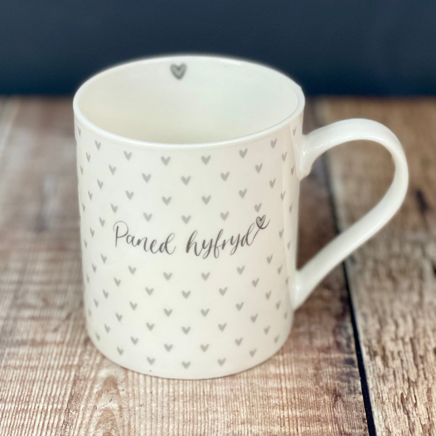 Paned Hyfryd Heart Mug
