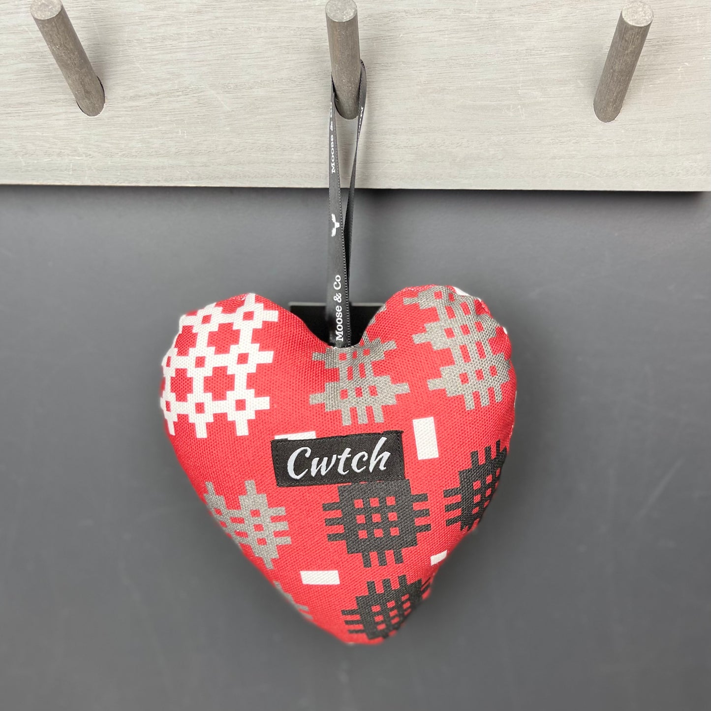 Red Welsh Tapestry Print Cwtch Heart Hanger